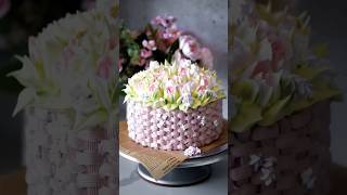 Tulip Basket Cake🌷