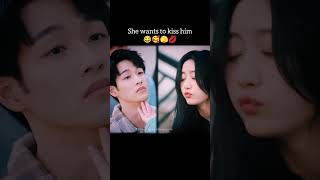 She wants to kiss💋 him🥰😂||Funny moment🥰🥴|| Chinese drama🎭|| I Belonged to your world|| #cdrama