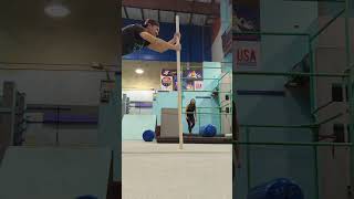 These internet fitness challenges are tough 😐💪🏼 #corechallenge #fitnesschallenge #ninjawarrior