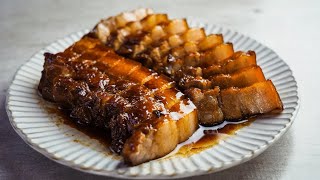 【1mintips】加了啤酒，五花肉更入味！！驚人簡單之五花肉料理，迷人的下飯魅力！！彷彿隔著螢幕都可以聞到香味！！快煮料理大推薦！
