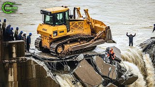 Jaw-Dropping Bulldozer Operator Skills So Crazy You’d Think They’re Fake! #24