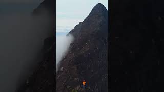 Puncak Tusuk Gigi | Kemana pun melangkah, jangan lupa minta restu ke orang tua 🙏🏻🍃 #shorts