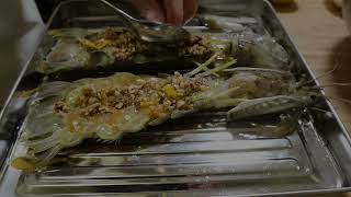 三粉蒜香瀨尿蝦🧄🦐🦐🦐  Mantis shrimp with lemon  garlic  sansho powder chilli powder black pepper