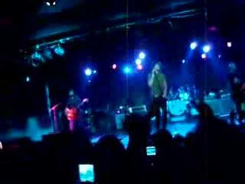 Be yourself (Chris cornell live in mexico 16-dec-07)