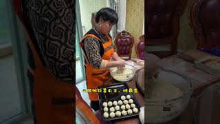 这就是回家过年的意义…无论嫁得再远再忙，都要回家过年，一家人相聚在一起，唠唠家常，吃吃家乡美食，就是最幸福的事