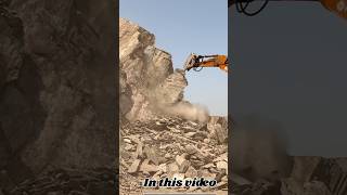 #excavatorwork #heavycivil #heavymachinery #excavator #constructionlife #stonecrushing #mining