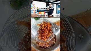 😋🥬 Crispy Cabbage Pakoda / Pakora / Venkatesh bhat s Cabbage pakoda / Evening snacks recipe #shorts