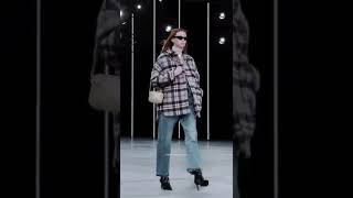 Sara Grace Wallerstedt walking for Celine Fall Winter 2022 by @ runwaysqueens