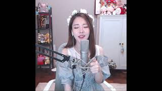 冯提莫翻唱吴雨霏《吴哥窟》粤语
