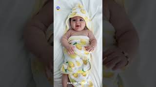 CUT BABY💚🥎 #cutebaby #cat #ig_motherhood #instamom #joyfulmamas #momblog #momlife #momunity