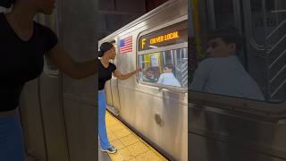 Spreading love in NYC 💗 #viral #viralvideo #fyp #trending