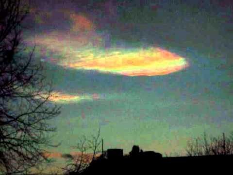 Time lapse - Iridescent cloud