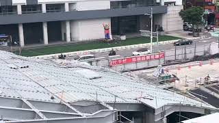 基隆港東岸郵輪廣場與市民廣場平台串連橋樑工程（2025年6月下半）（基隆東岸廣場視角）⚠️🚧🔨