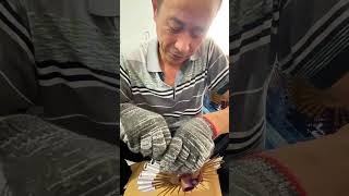 【铝制品阳极氧化前手工上挂】#shortsyoutube #aluminumsectionmanufacturing #anodizing #阳极氧化
