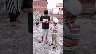 Abhi aur Arman ko mom ne Chupke Se dher sari chocolate ke sath pakad liya 🤩😲 #shorts #abhibajwa