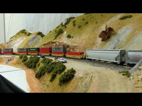 Layout Railfanning winter 2018 most of my rolling stock in one long set