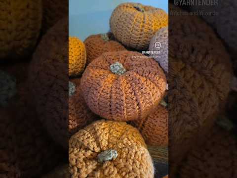 #knit #pumpkin #yarn #halloween #falldecor #fall #pumpkins #rusticdecoration #rustic