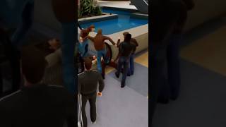 Police officer get jumped in North Point Mall #gtavicecitydefinitiveedition