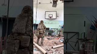 How do Russian and Ukrainian soldiers spend their free time?#military #soldier #war