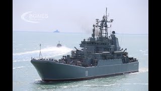 Ukraine sinks landing ship "Caesar Kunikov" - VIDEO