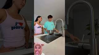 bukanya nolongin malah numpahin #dubbing #comedy #shortvideo