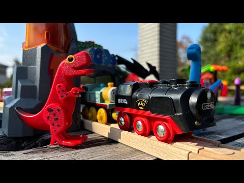 Wooden Thomas & Brio☆Erupting Volcano & Dinosaur World