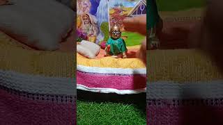 ladoo gopal so kyu nhi rahe🥺🤷‍♀️#laddugopal #makhanchor #kanhastatus #ytshorts #viralshorts
