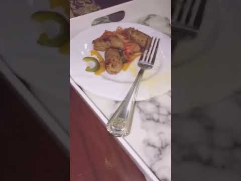 Stay cool and eat good                Healthy food / vegetable / tomato / onions / fresh / meat /