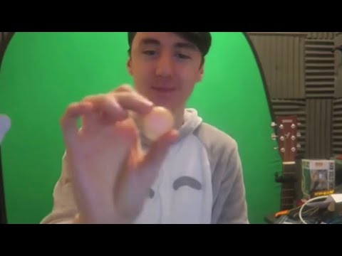 Dawko eats.. something...