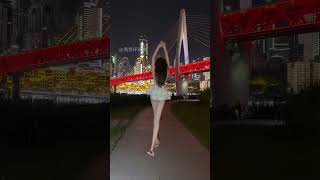 Lovely girl walking in Chongqing night. #chongqing #travel #nightview #pretty #chinatravel