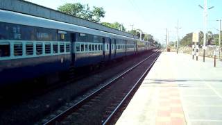 2933 -- 12933 -- Karnavati Express