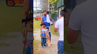 Virat Kohli Did This Heartwinnnig Gesture For Little Kid Fan 😍 in Srilanka #viratkohli #rohitsharma
