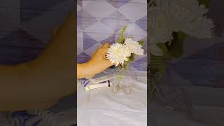 Cute flower arrangement! #diydecor #homedecorideas #art #vase #homecrafts #budgetfriendly #lowcost