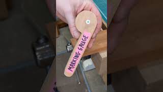 POOR MAN'S MARKING GAUGE || Woodworking Tricks & Tips #shorts #woodworking #diytool #maker #simple