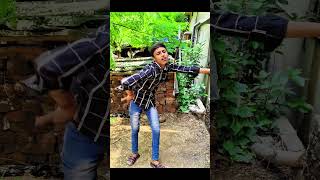 😂 Rahi Baithal Kera Ke Tham Pe Dance Comedy 🤣 | Unexpected Moves | Comedy Cuts #shorts #viral #funny
