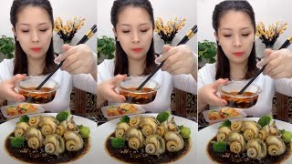 【大食い 】超激辛の生タコ 、中華料理はユニクですねeat超级爆辣的海鲜Fisherman eating delicious seafood