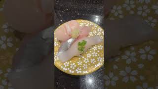 北海道新千歲機場三樓的函太郎壽司，總是要排隊，果然是名不虛傳，品質實在非常好！😋😍2023/11/11