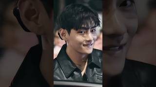 tae looks🔥😍#taekooklover#btsarmy#btsupdates#jungkook#jhopeconcert#jinconcert#btsfesta2025#virelvideo