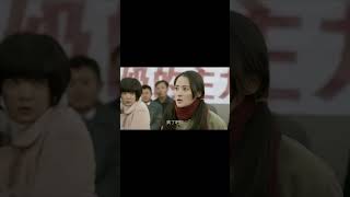 美女找小伙报仇，小伙竟对她一见钟情，英雄救美！#爱情 #婚姻 #电视剧 #职场#⼤陆电视剧#ChineseDrama #电视剧 #action#美⼥⼀⼝氣看完#華語 #chinese#經典