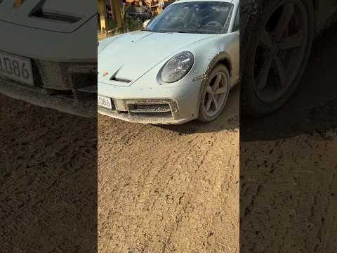 How the 992 Dakar looks after the rally session. #porsche #911 #carspotter #dakar #911dakar #rally