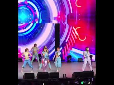Bini "Strings" FanCam VIVA LAS BINIVERSE #BINIverseLasVegas