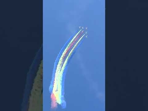 彩虹的飞机