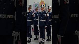 禮兵出發 #空軍儀隊 支援 #總統府 #降旗典禮 2025.06.07