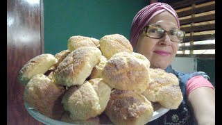 Bolacha de Farinha de Trigo com Queijo e Coco