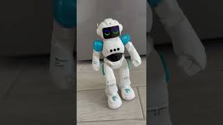 #robot #dancingrobot #toy #tecnologia #toytok #technology #cuterobot #enjoy #like #kidsofyoutube
