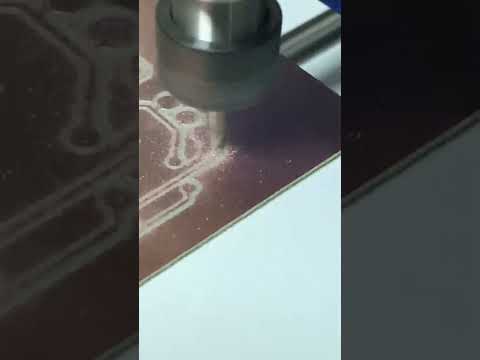tinyCNC is milling pcb