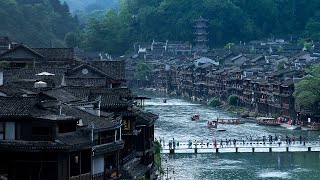 Solo to Fenghuang Ancient Town: The Most Beautiful Town in China!