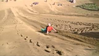 沙漠体验滑沙 Sand Sliding Activity At Neimenggu, Oerhtossu Desert (18 Aug 2012)