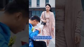 Anh ta khốn khổ như vậy mà cô ấy còn đến xin tiền là sao?