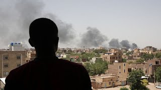Sudan army general says he will help foreigners leave the country